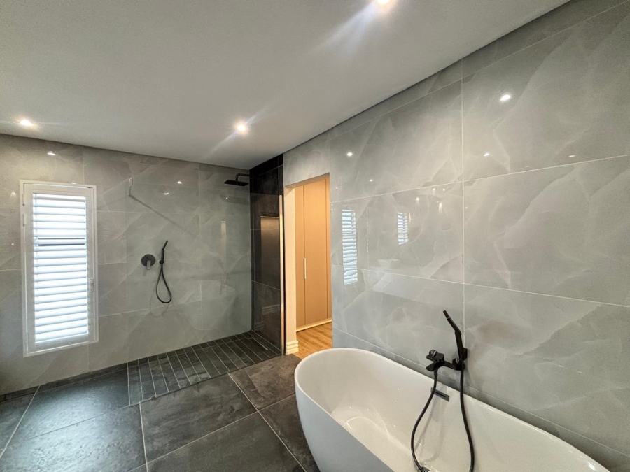 4 Bedroom Property for Sale in Grimbeeck Park North West